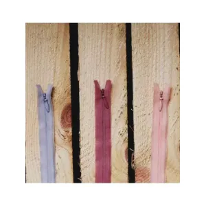 Zamek YKK kryty 18cm kol. 580 czarny